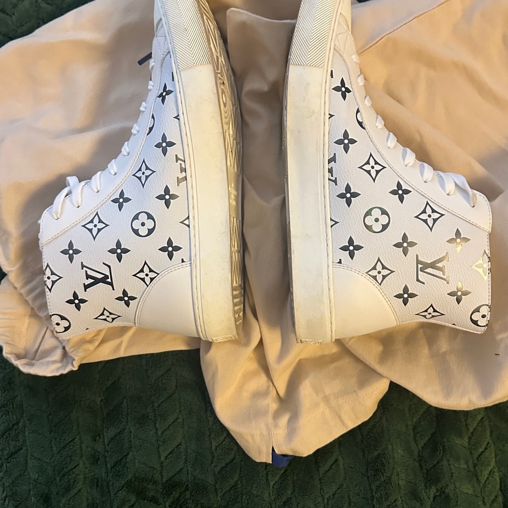 Louis Vuitton White Sole Sneakers